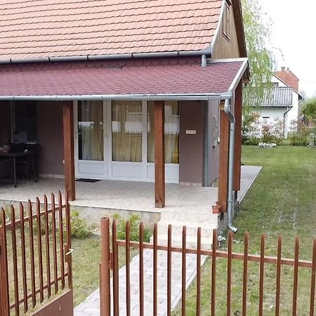 Vadszolo Apartman Balatonmáriafürdő Dış mekan fotoğraf